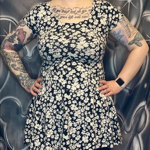 Daisy dress